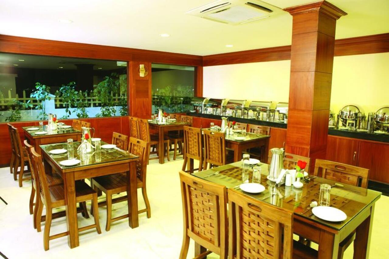 Meenakshi'S Sunshine Hotel Madurai Exterior foto