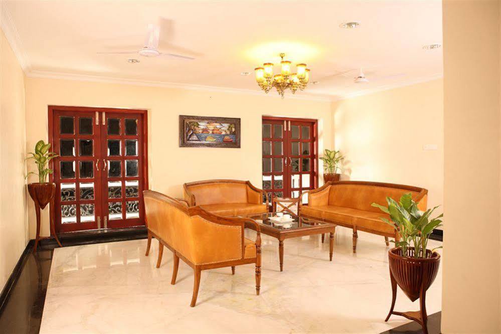 Meenakshi'S Sunshine Hotel Madurai Exterior foto